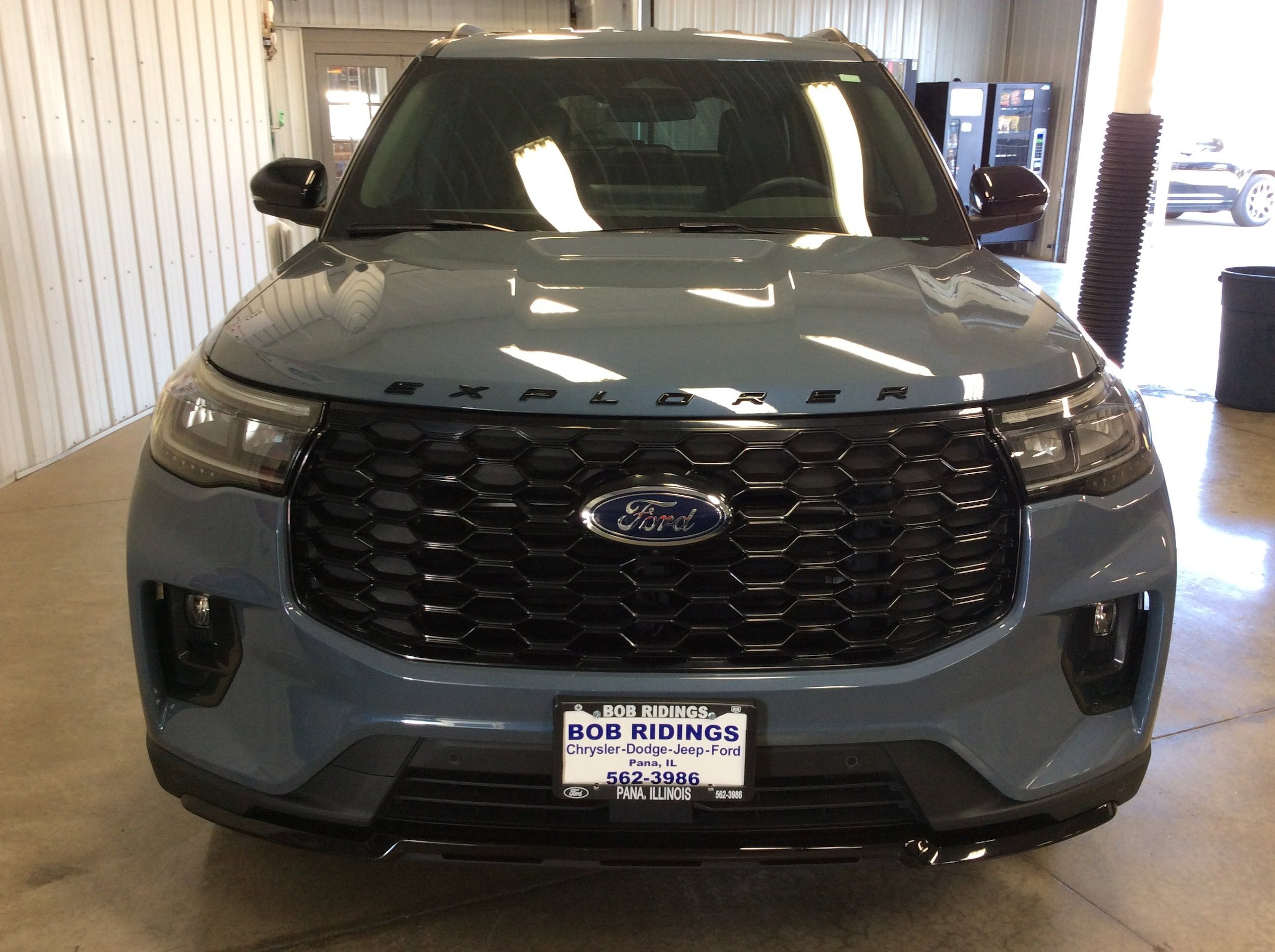 Used 2025 Ford Explorer ST-Line AWD/4WD image 9