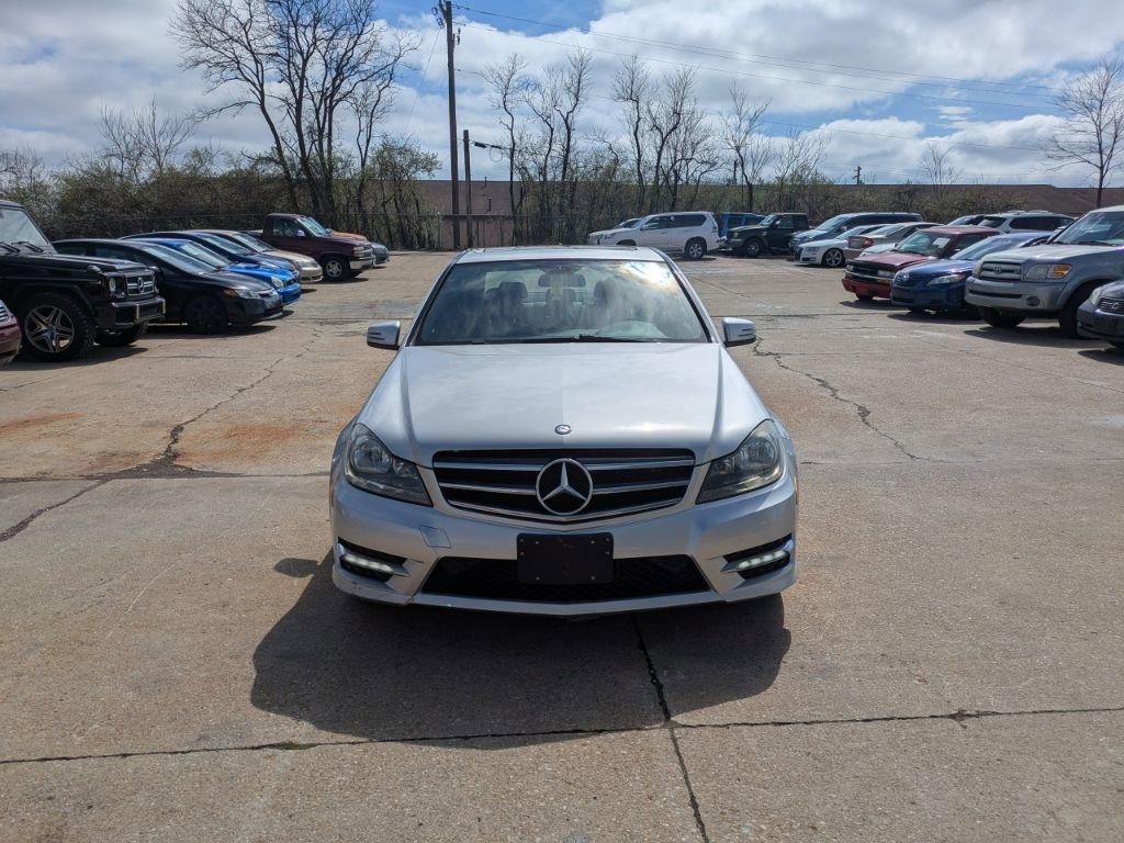Used 2014 Mercedes-Benz C 300 4MATIC Sedan image 2