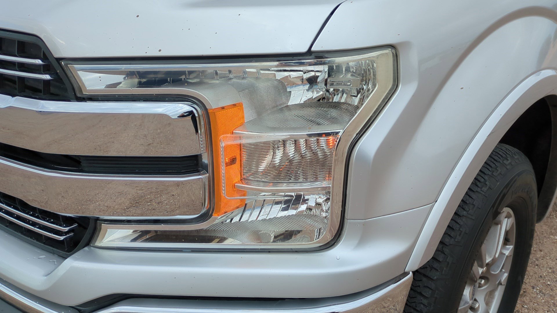 Used 2019 Ford F150 Lariat w/ Max Trailer Tow Package image 10