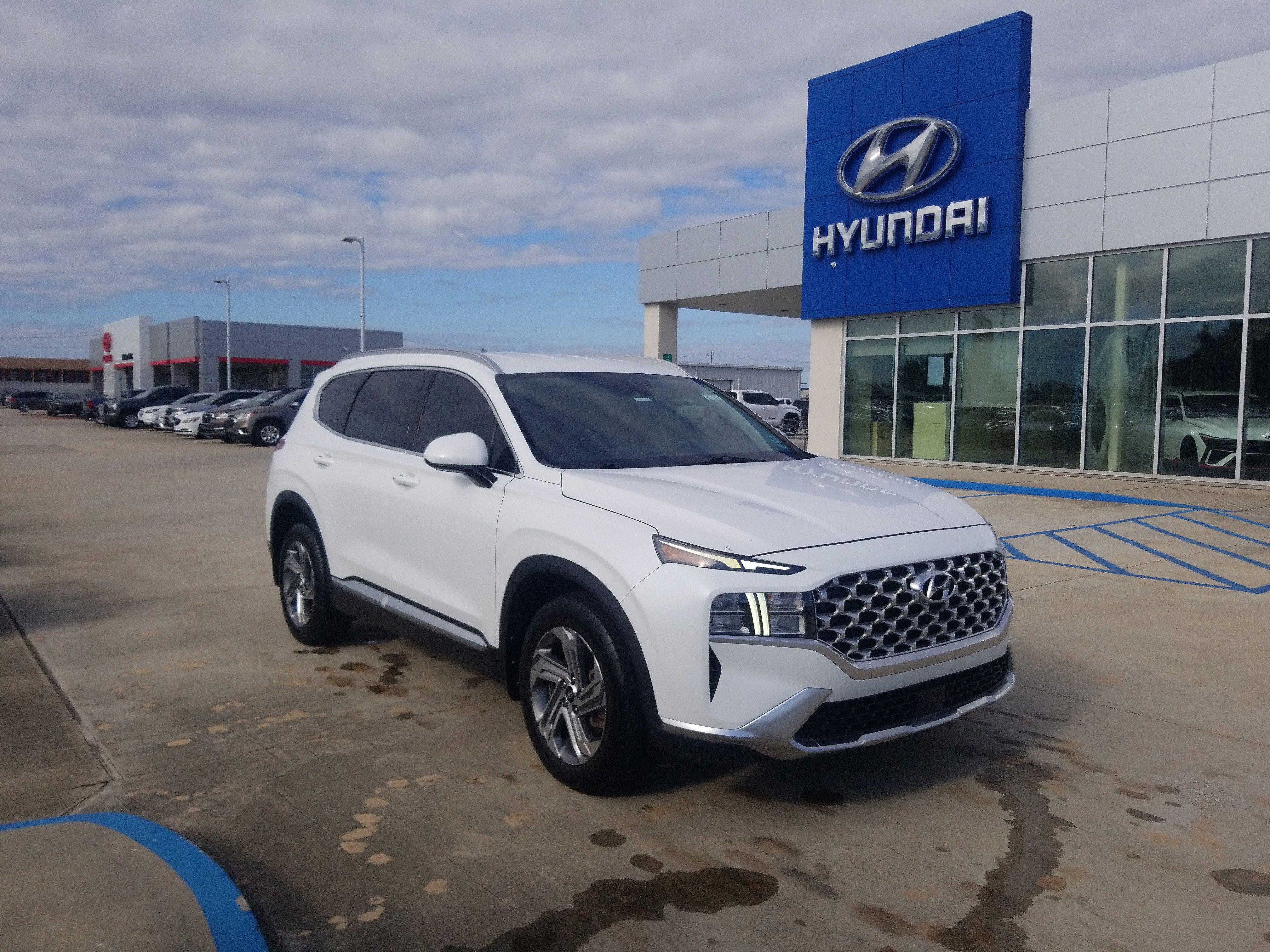 Used 2022 Hyundai Santa Fe SEL image 1