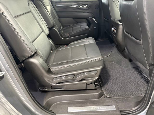 Used 2021 GMC Yukon XL Denali w/ Denali Ultimate Package image 20