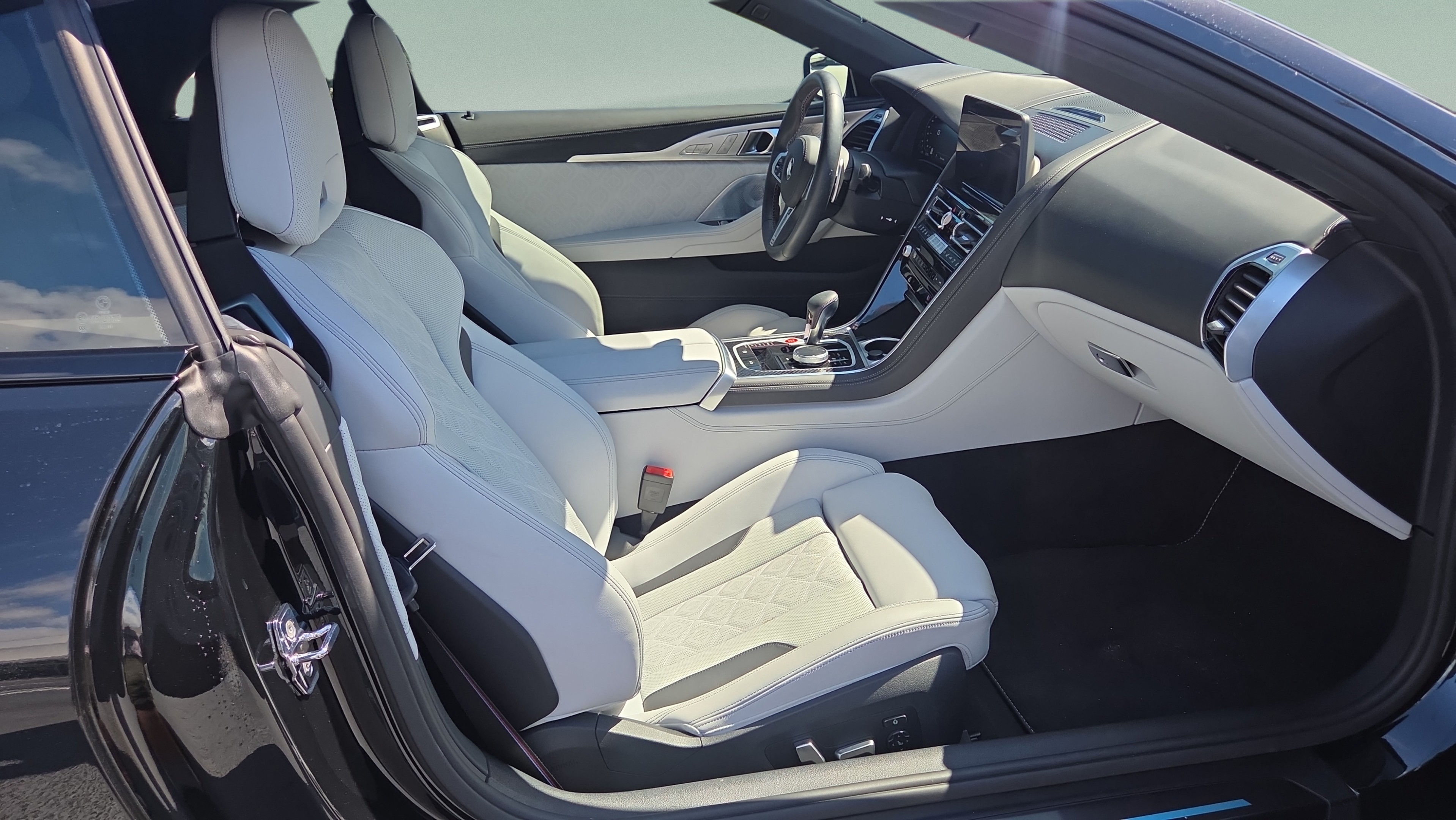 Used 2025 BMW M8 Competition AWD/4WD image 16