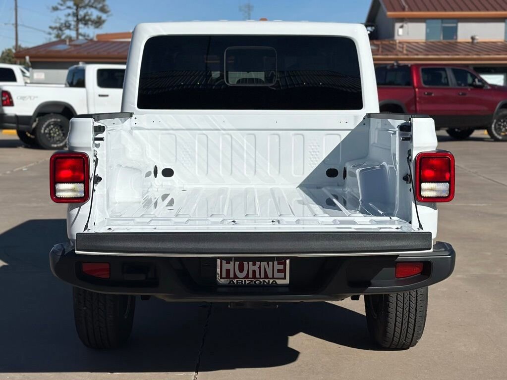 New 2026 Jeep Gladiator Sport image 11