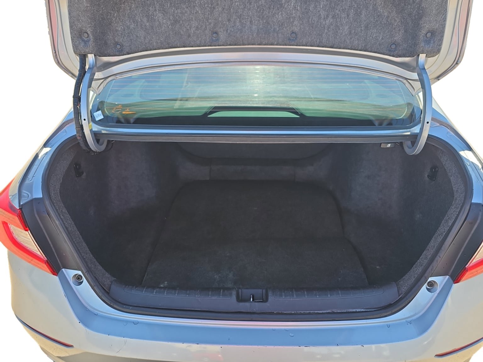 Used 2019 Honda Accord LX image 19