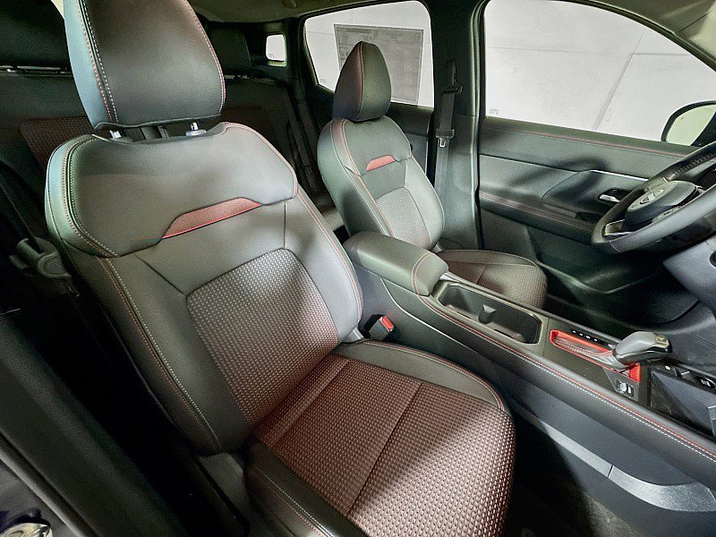 New 2026 Nissan Kicks SR w/ Cold Weather Package image 26