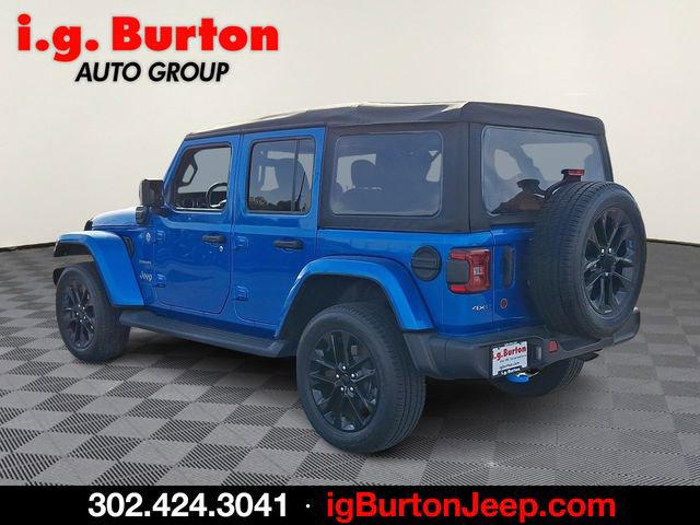 Used 2023 Jeep Wrangler Unlimited Sahara w/ Cold Weather Group image 4