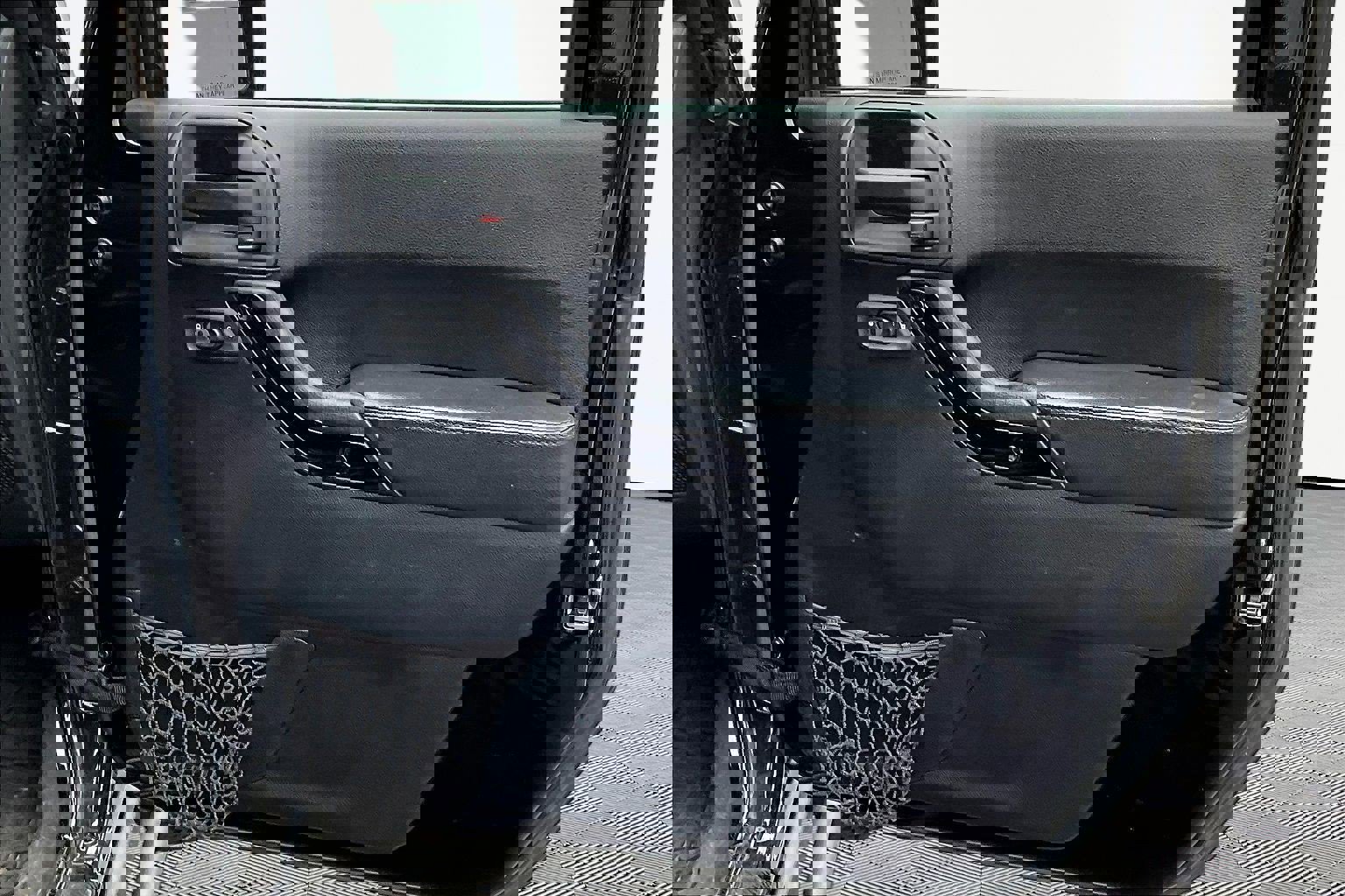 Used 2015 Jeep Wrangler Altitude image 26