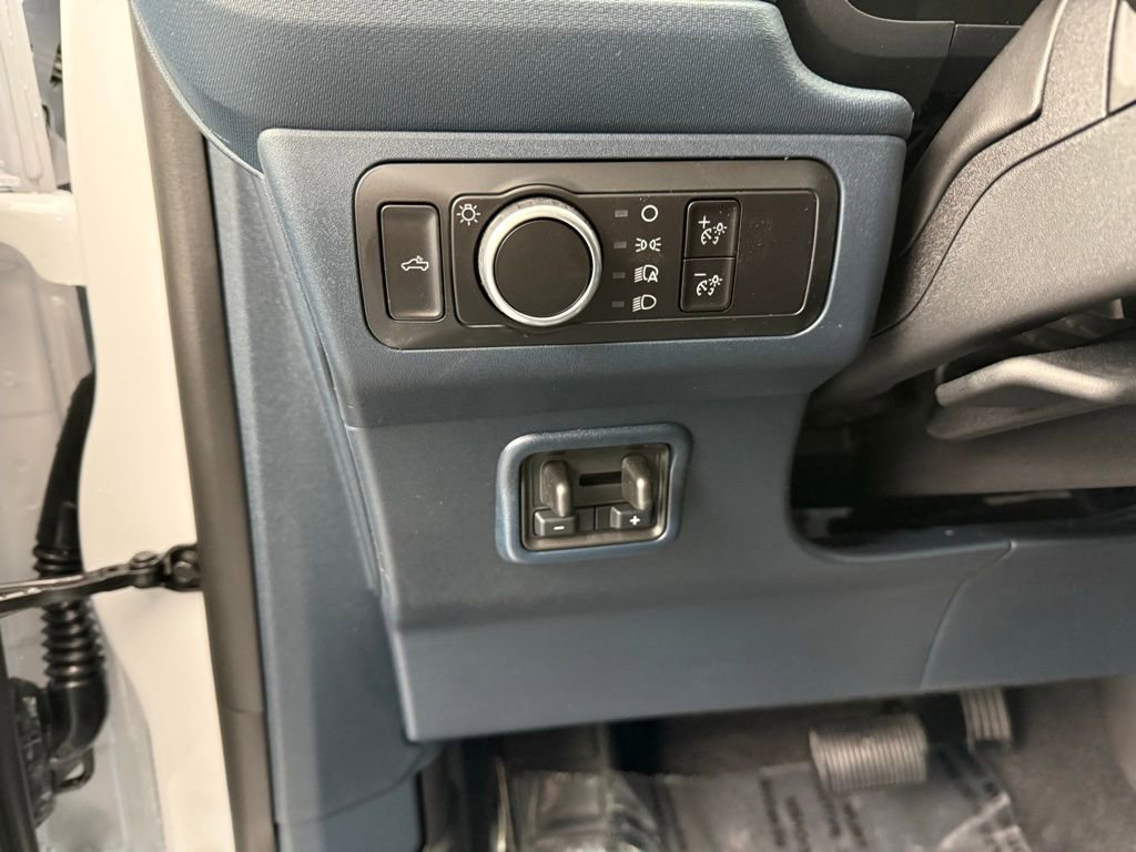 New 2025 Ford Maverick XLT w/ XLT Luxury Package image 25