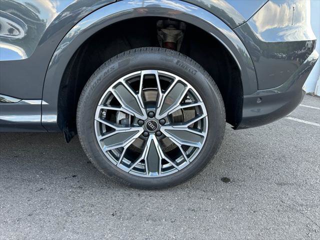 Certified 2025 Audi Q5 Premium w/ Premium Plus AWD/4WD image 19