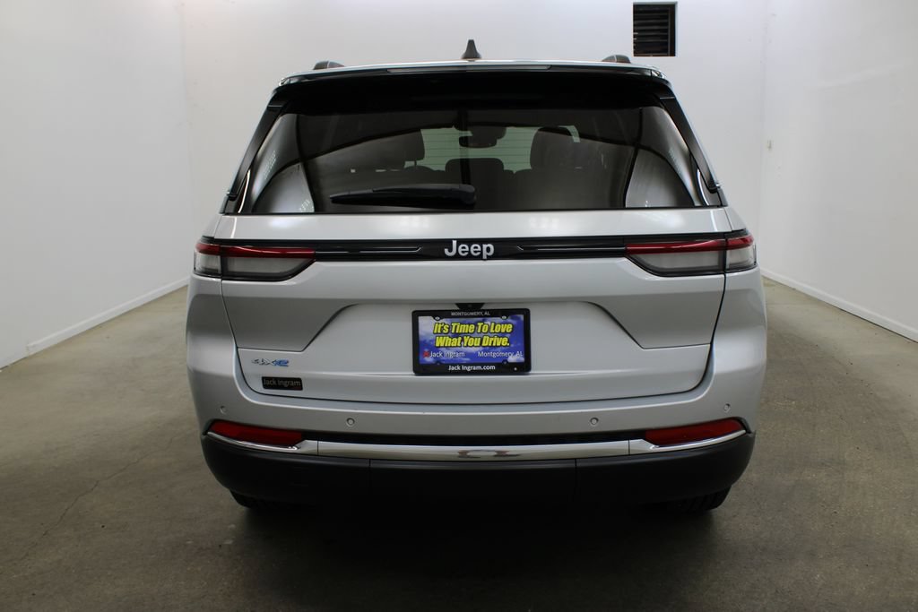 Used 2024 Jeep Grand Cherokee Limited 4xe AWD/4WD image 4