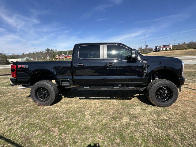 Used 2024 Ford F250 XL w/ STX Appearance Package image 8