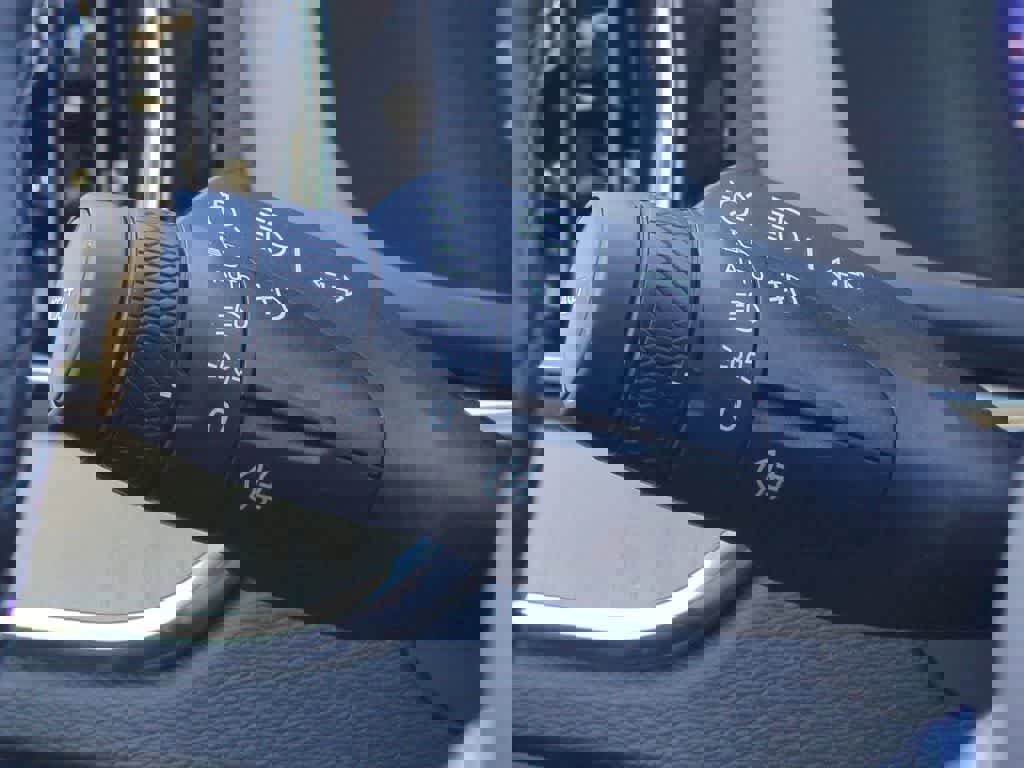 New 2026 Volvo XC60 B5 Plus w/ Protection Package Premier image 27