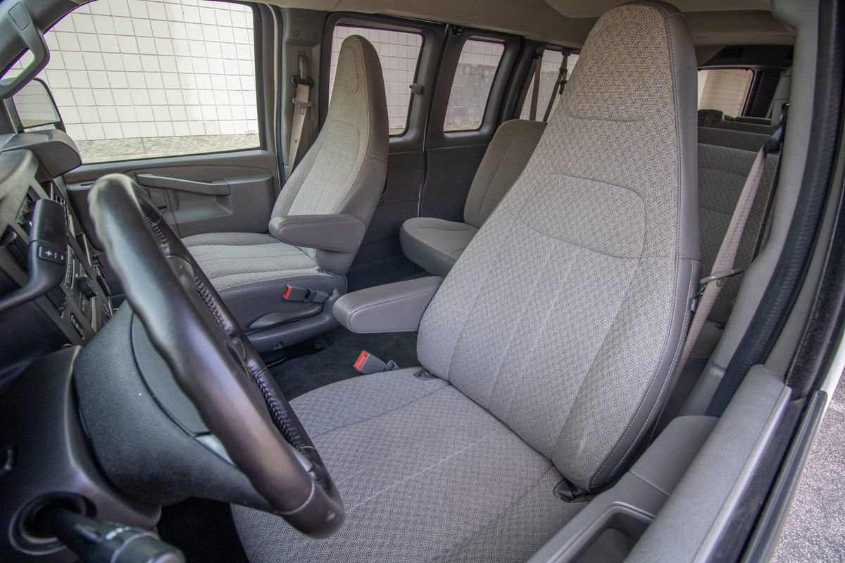 Used 2017 Chevrolet Express 3500 LT w/ LT Preferred Equipment Group image 14