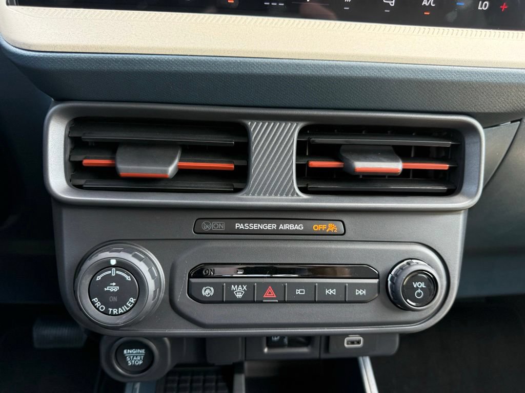 New 2025 Ford Maverick Lariat AWD/4WD image 21