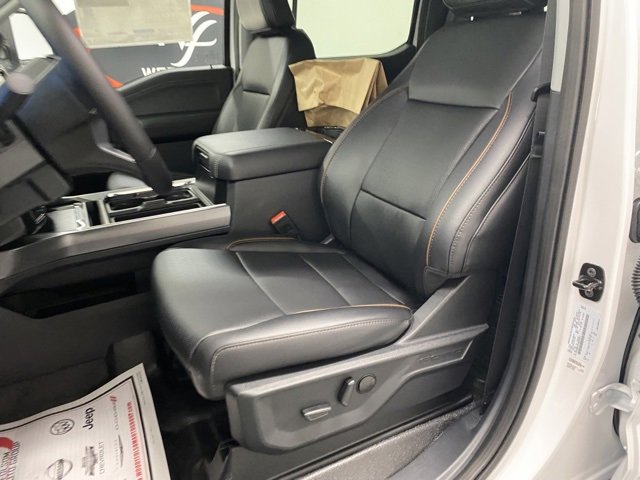 Used 2025 Ford F350 Lariat image 13