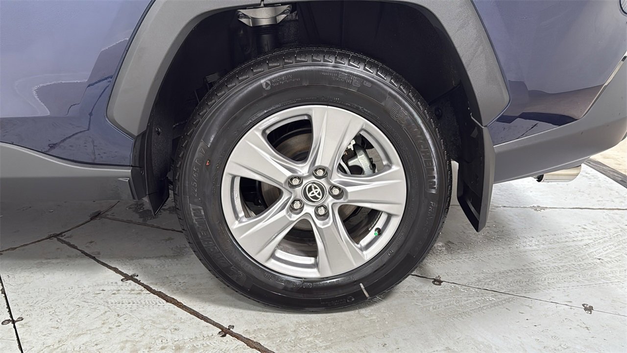 Used 2025 Toyota RAV4 XLE w/ Convenience Package image 23