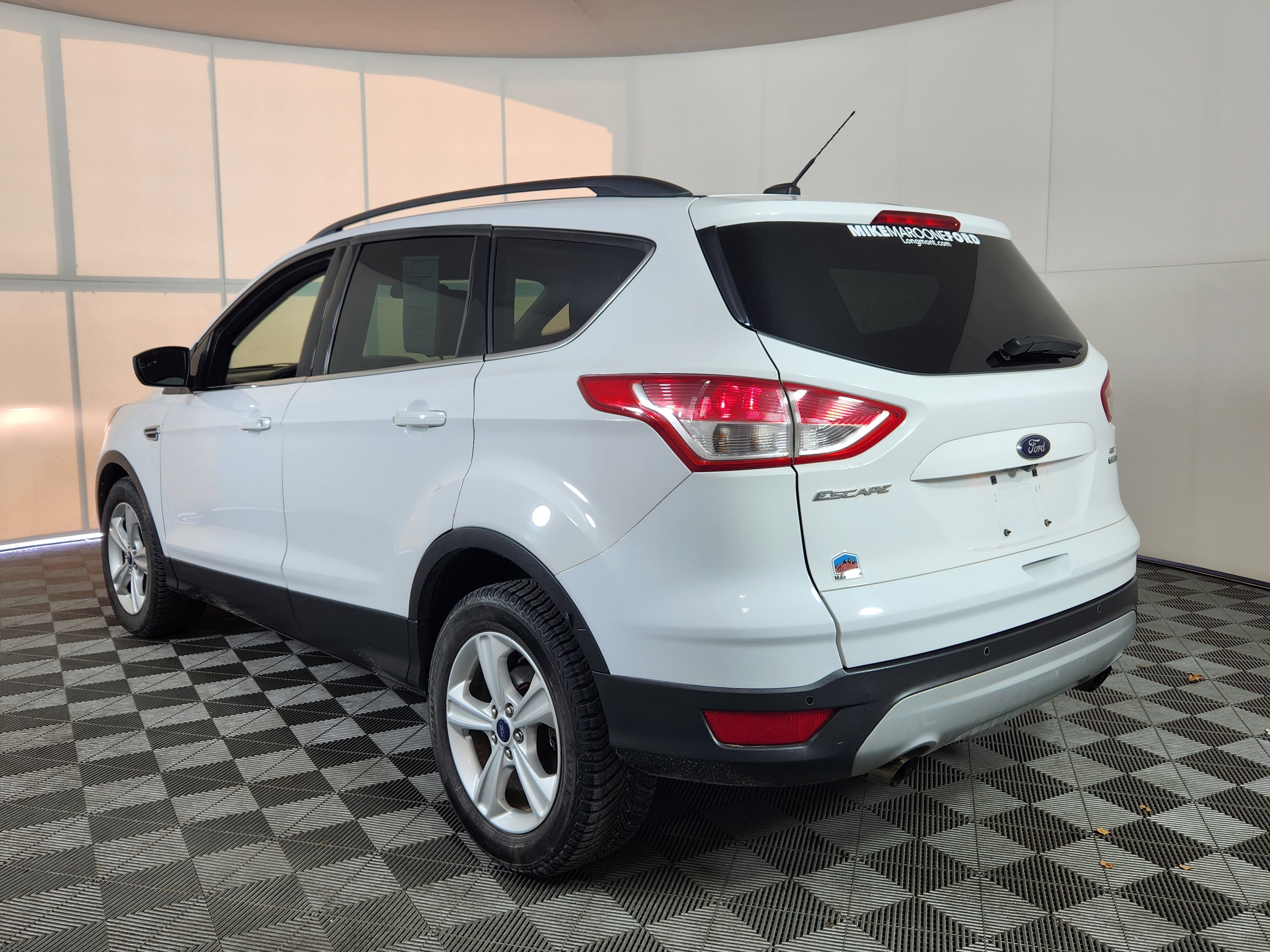 Used 2015 Ford Escape SE w/ Equipment Group 201A image 5