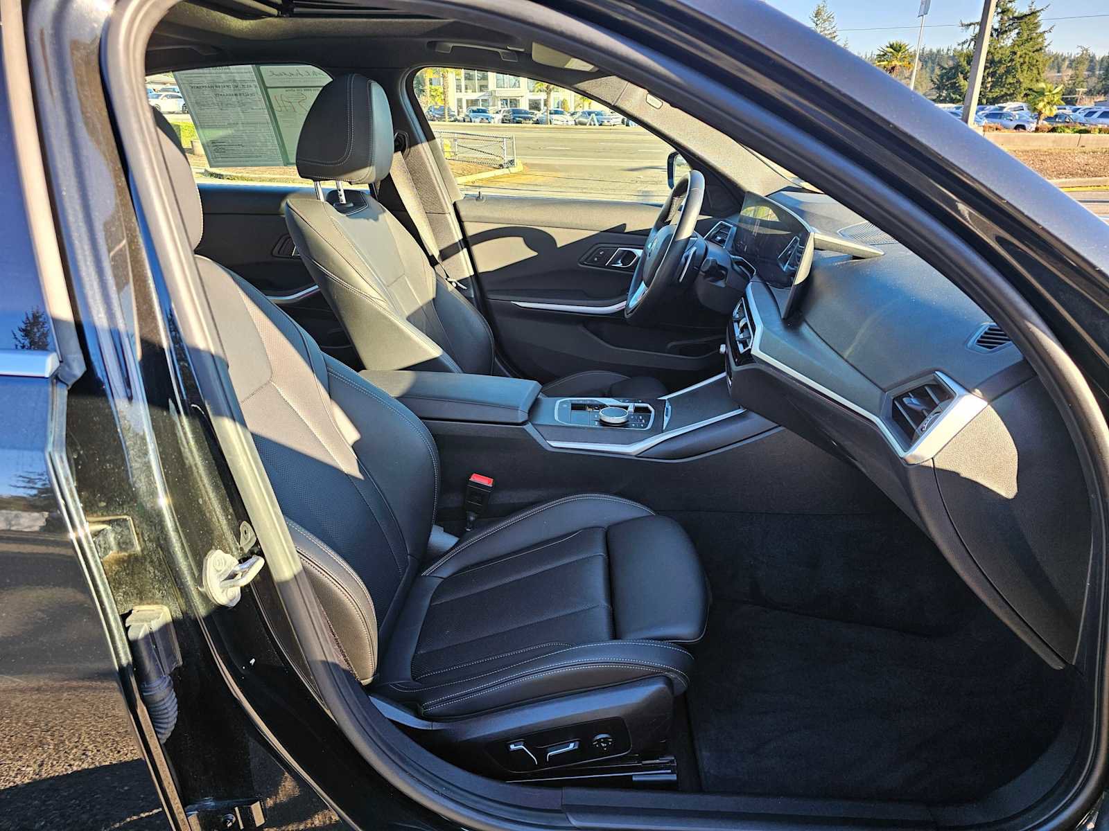 Used 2024 BMW 330i xDrive Sedan image 11