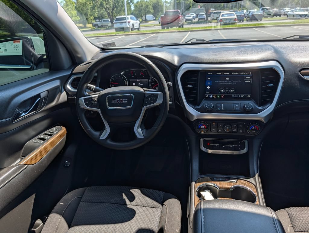 Used 2022 GMC Acadia SLE w/ Driver Convenience Package AWD/4WD image 3