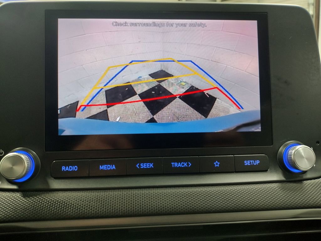 Certified 2022 Hyundai Kona SEL w/ Convenience Package image 9