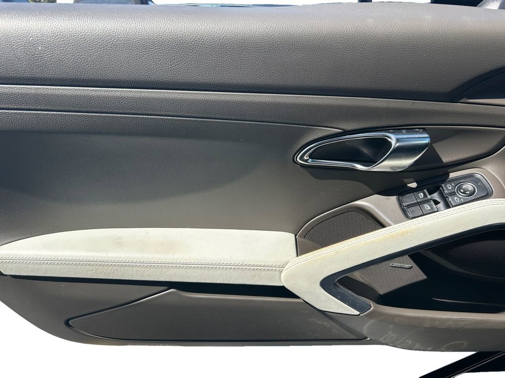 Used 2013 Porsche Boxster S RWD image 16
