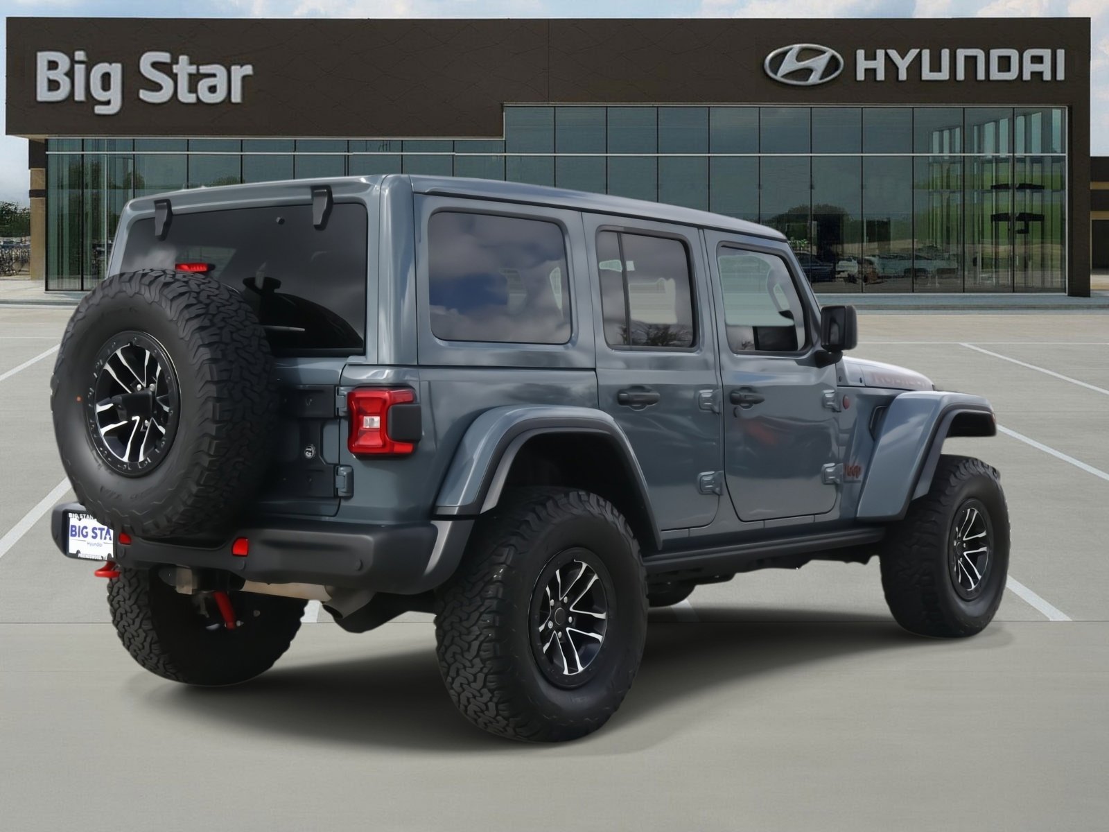 Used 2024 Jeep Wrangler Unlimited Rubicon image 4