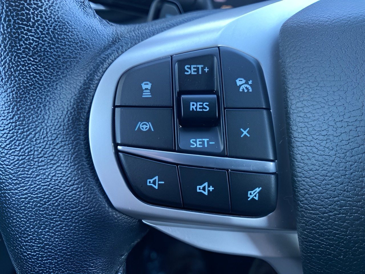 Certified 2020 Ford Explorer XLT w/ Equipment Group 202A image 18