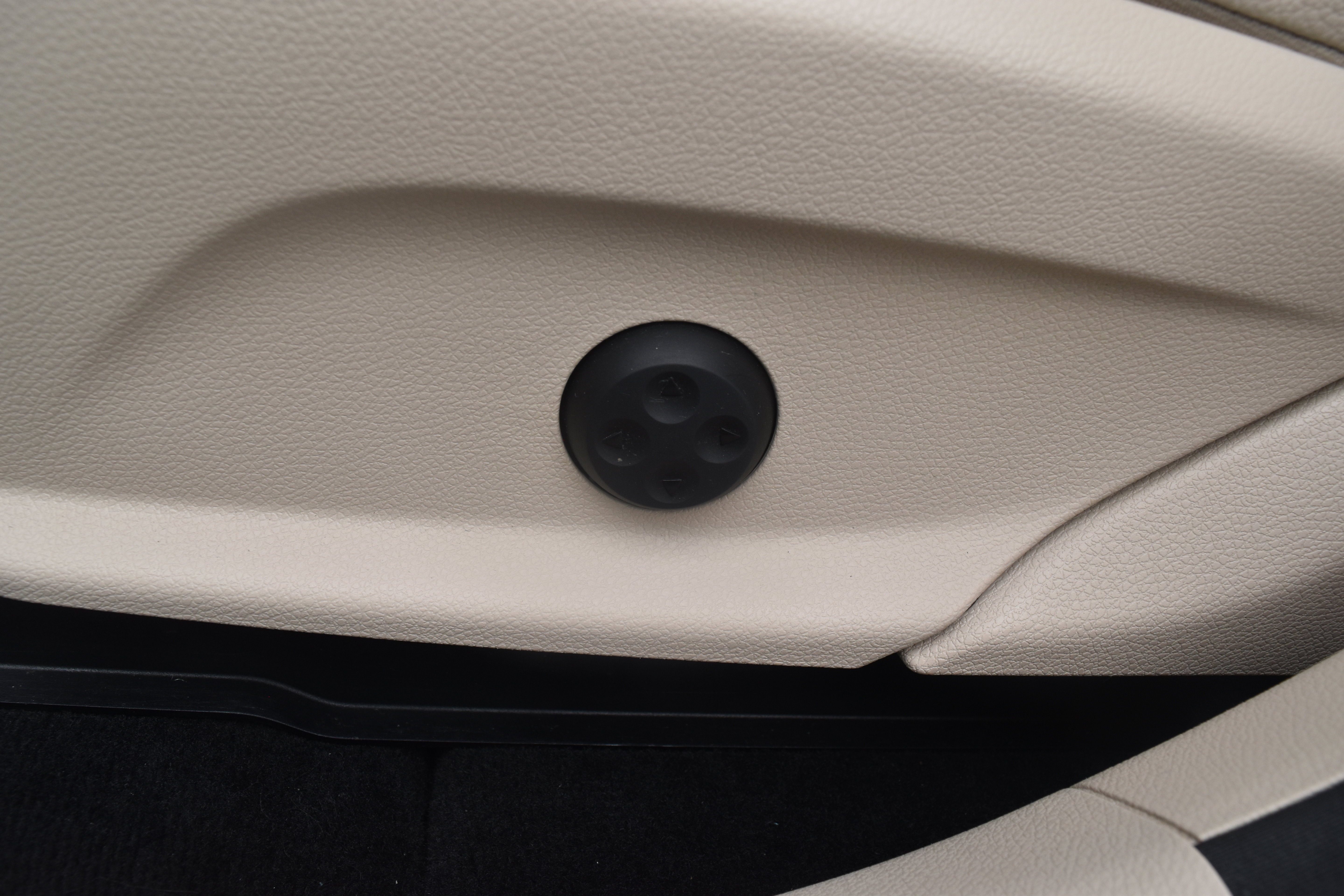 Used 2021 Mercedes-Benz GLC 300 4MATIC image 14