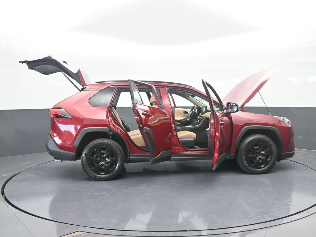 Used 2019 Toyota RAV4 LE image 70