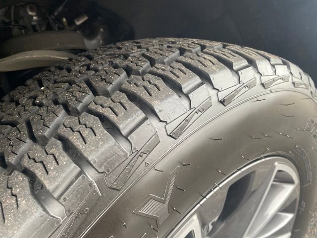 Certified 2023 Chevrolet Tahoe Z71 w/ Luxury Package image 25