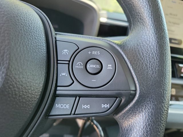 Used 2026 Toyota Corolla LE FWD image 19
