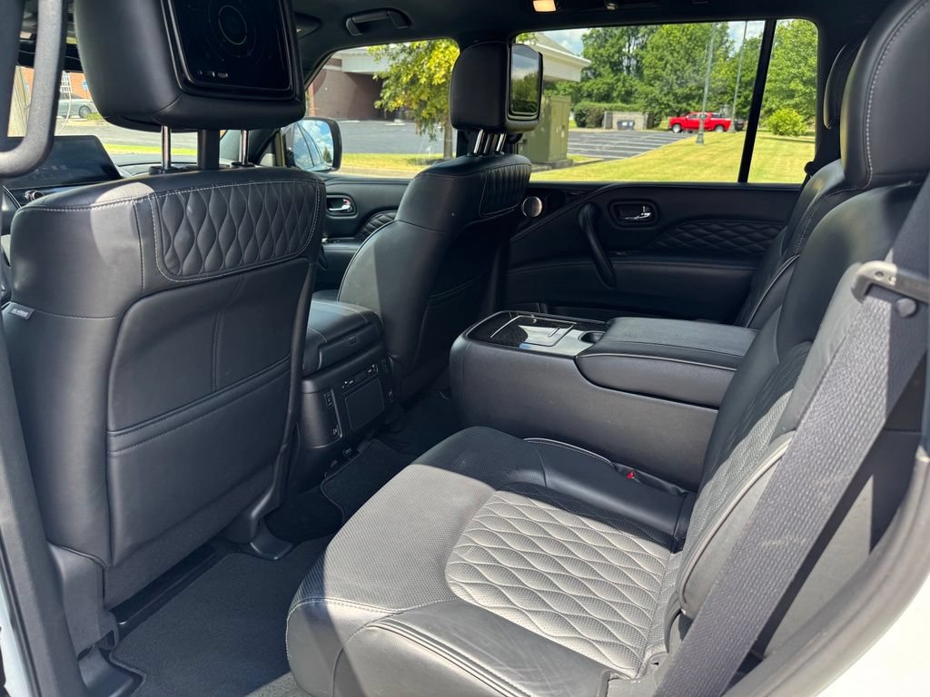 Used 2023 INFINITI QX80 Sensory w/ Cargo Package AWD/4WD image 17