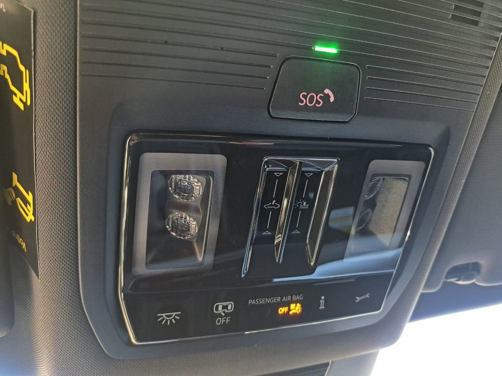 New 2026 Volkswagen Tiguan SE R-Line image 16