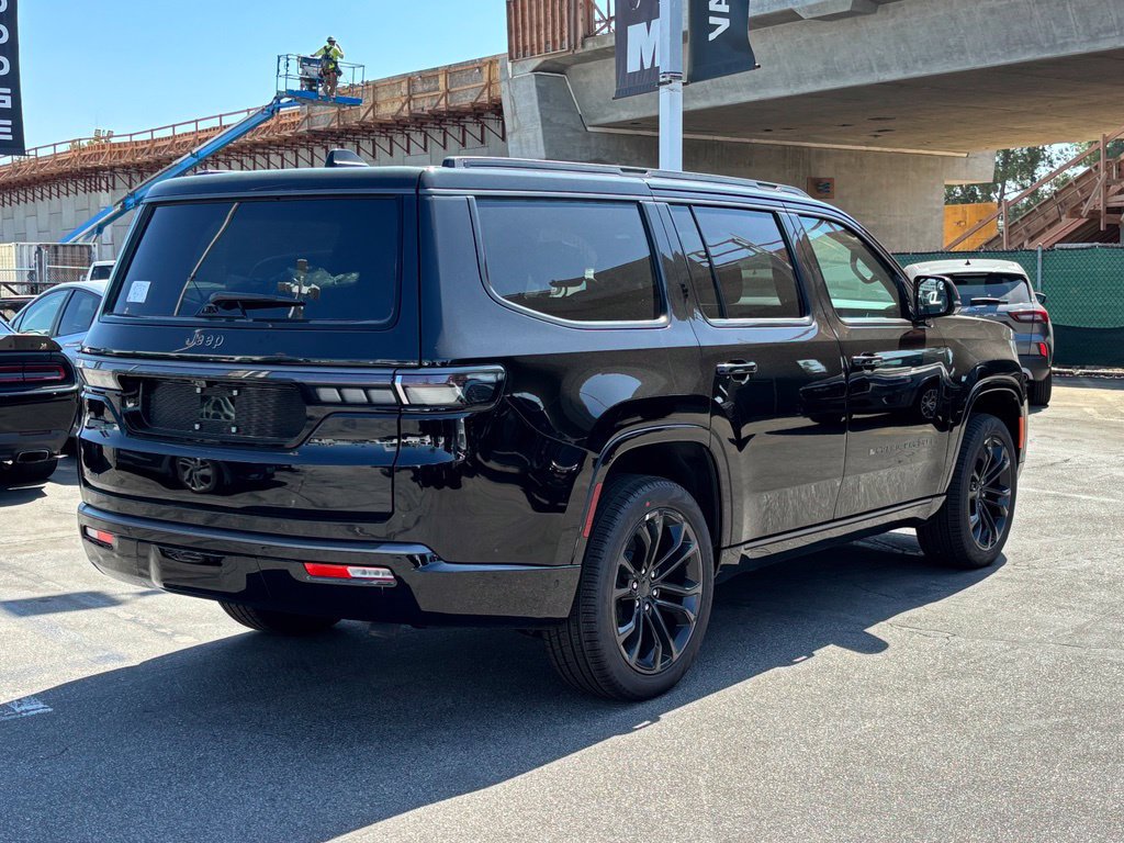 New 2026 Jeep Grand Wagoneer Summit w/ Premium Group III AWD/4WD image 3