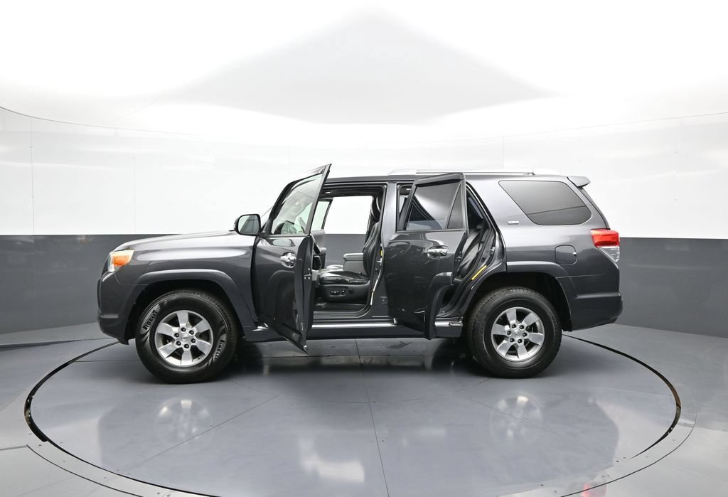 Used 2011 Toyota 4Runner SR5 w/ Premium Pkg w/Leather AWD/4WD image 42