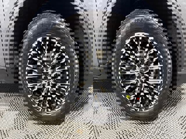 New 2026 Ford Escape SE w/ PHEV Premium Package image 11