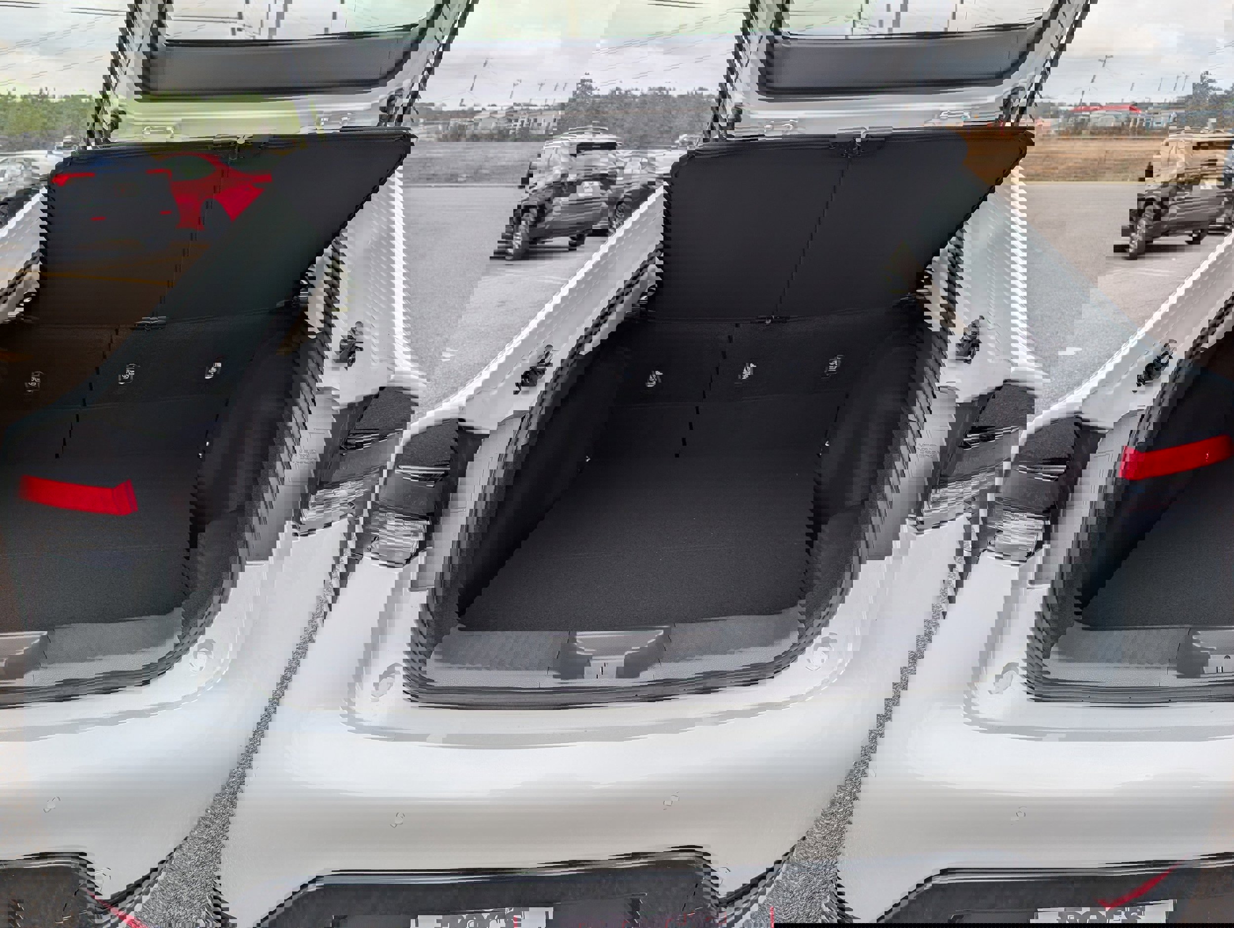 New 2026 Toyota Prius XLE image 33