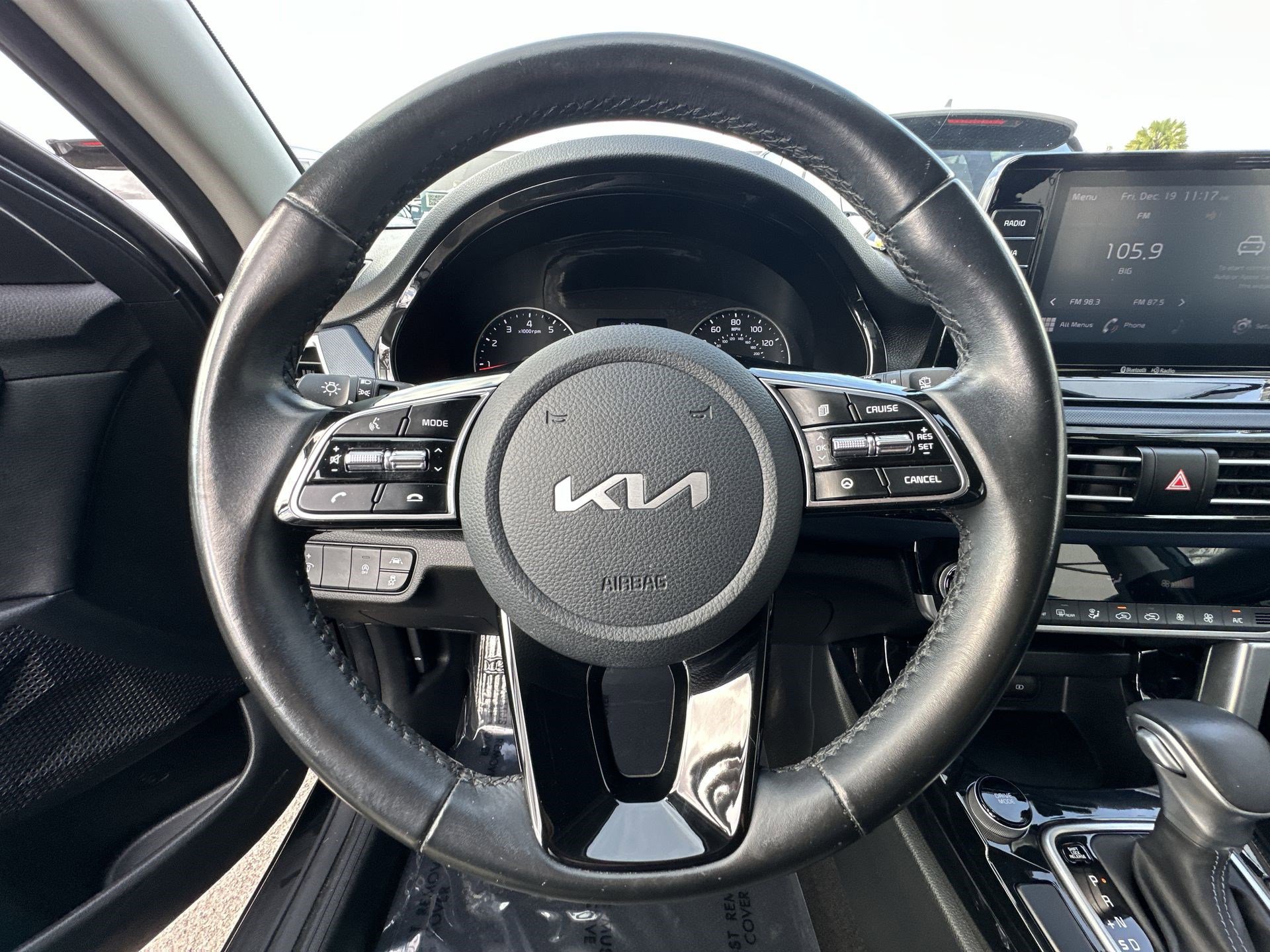 Certified 2023 Kia Seltos S image 11