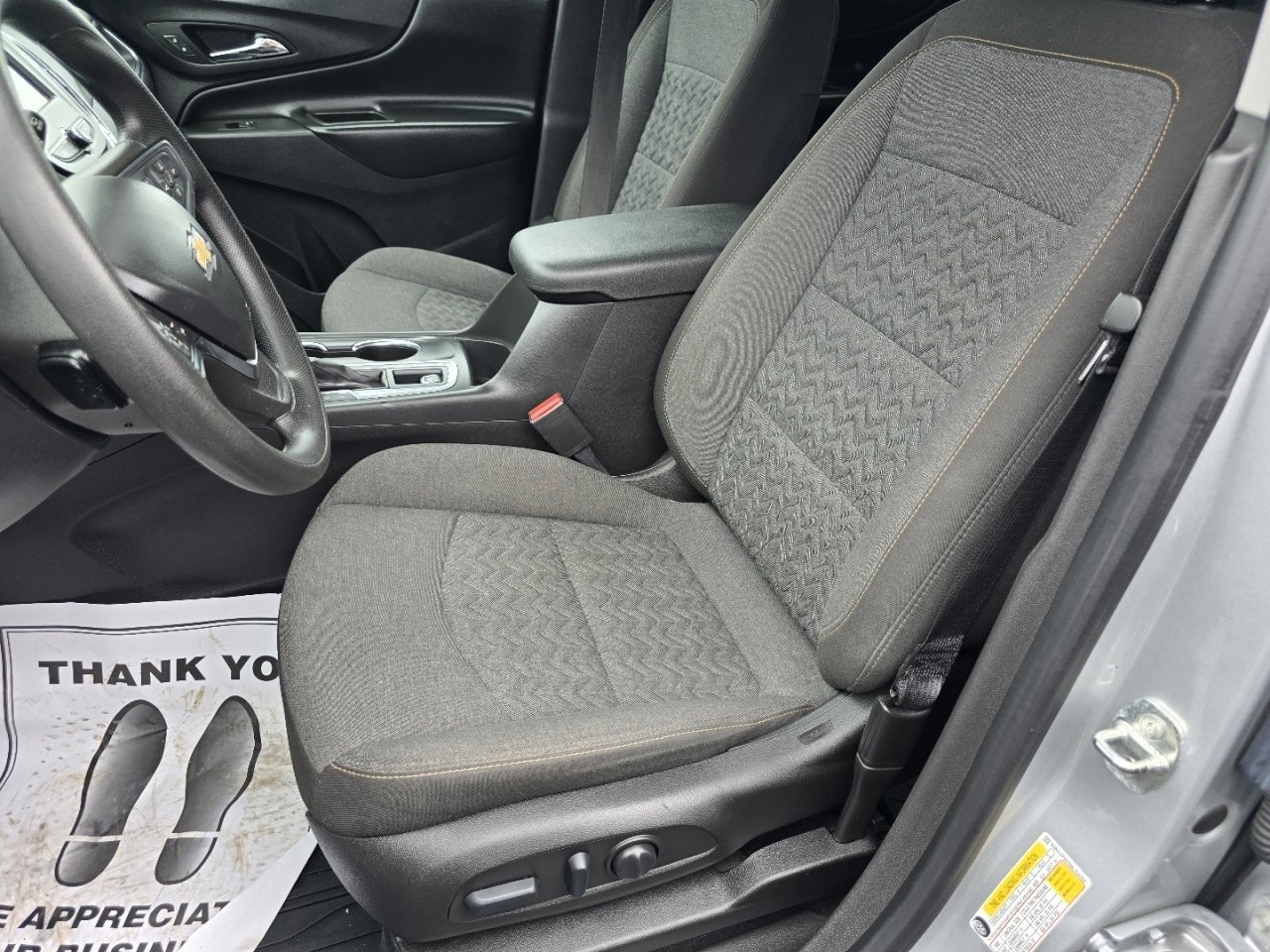 Used 2022 Chevrolet Equinox LT w/ LPO, Floor Liner Package image 15