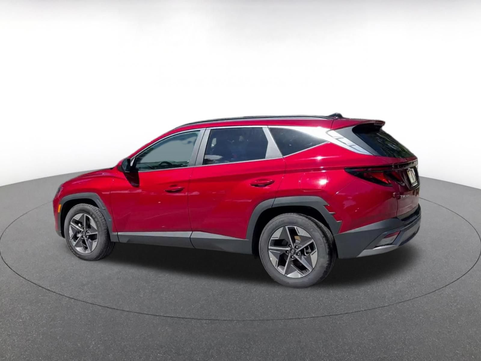 Used 2026 Hyundai Tucson SEL FWD image 9