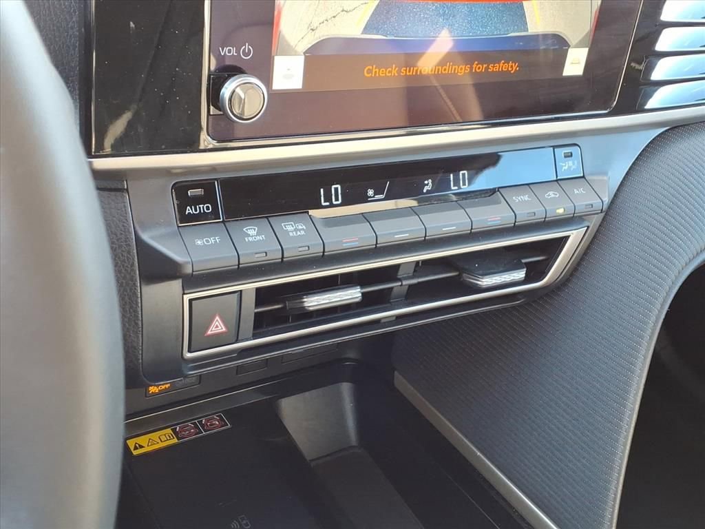 Certified 2025 Toyota Camry SE image 21