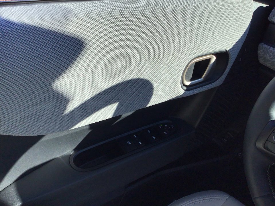 Certified 2025 MINI Cooper S image 32