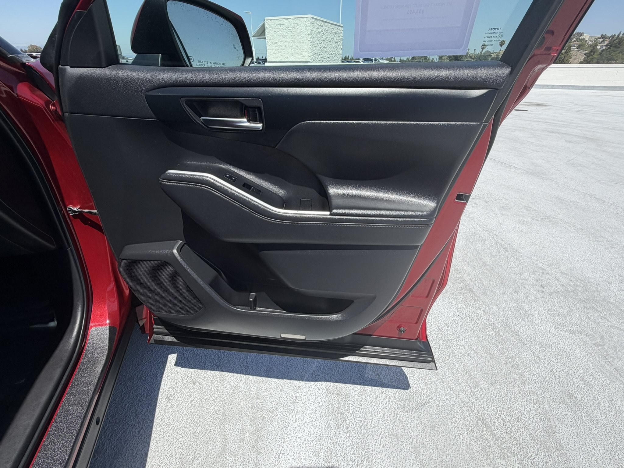 Used 2022 Toyota Highlander XLE FWD image 20