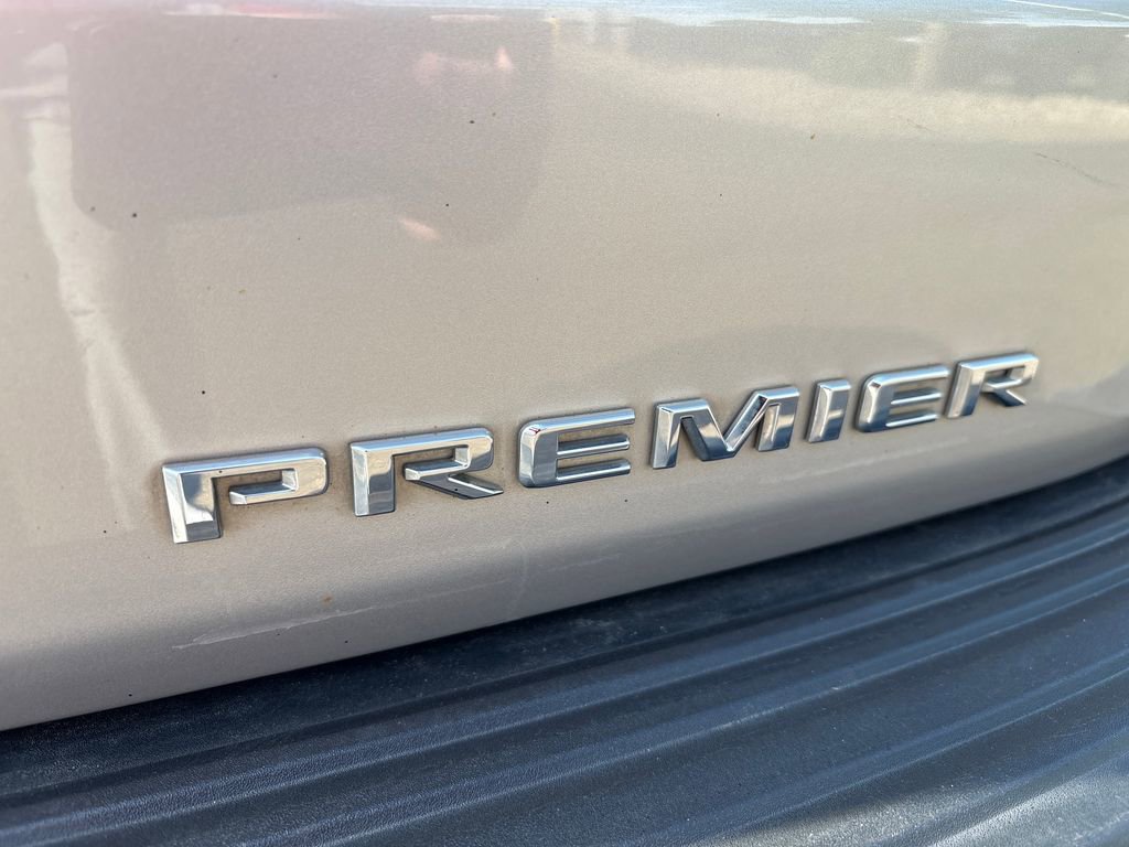 Used 2021 Chevrolet Tahoe Premier w/ Premium Package AWD/4WD image 11