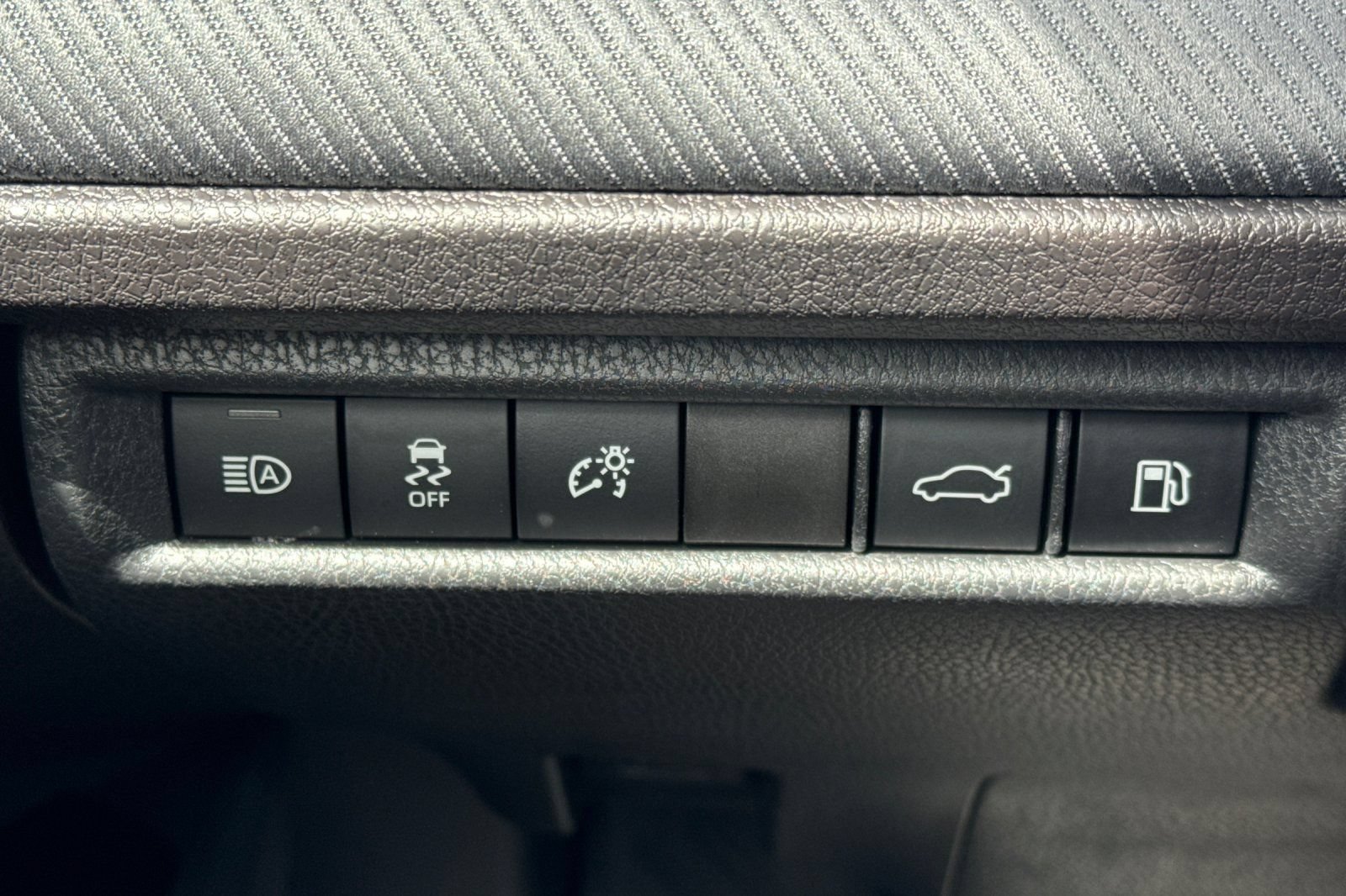 Certified 2026 Toyota Camry SE w/ Convenience Package FWD image 33