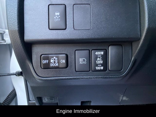 Used 2021 Toyota Tacoma TRD Sport w/ Technology Package AWD/4WD image 9