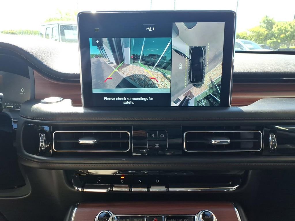 Used 2022 Lincoln Aviator Reserve w/ Equipment Group 201A AWD/4WD image 22