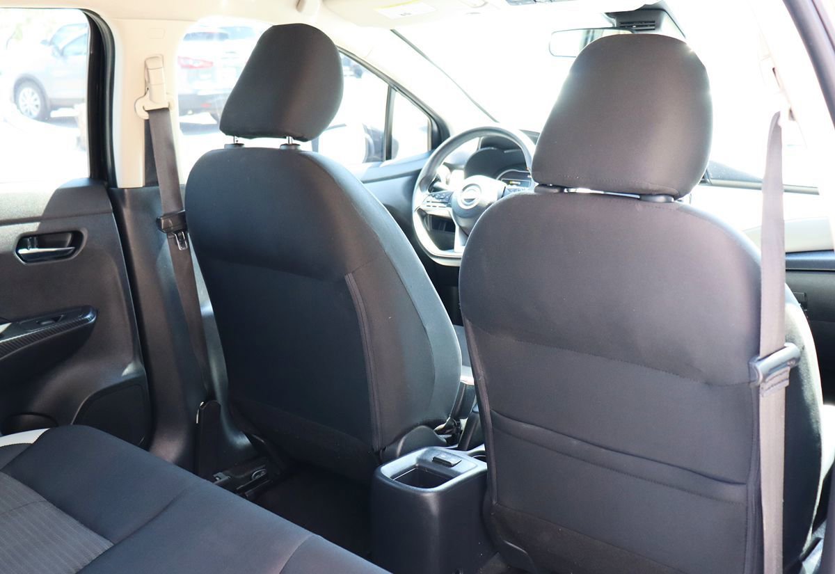 Used 2021 Nissan Versa SV FWD image 28
