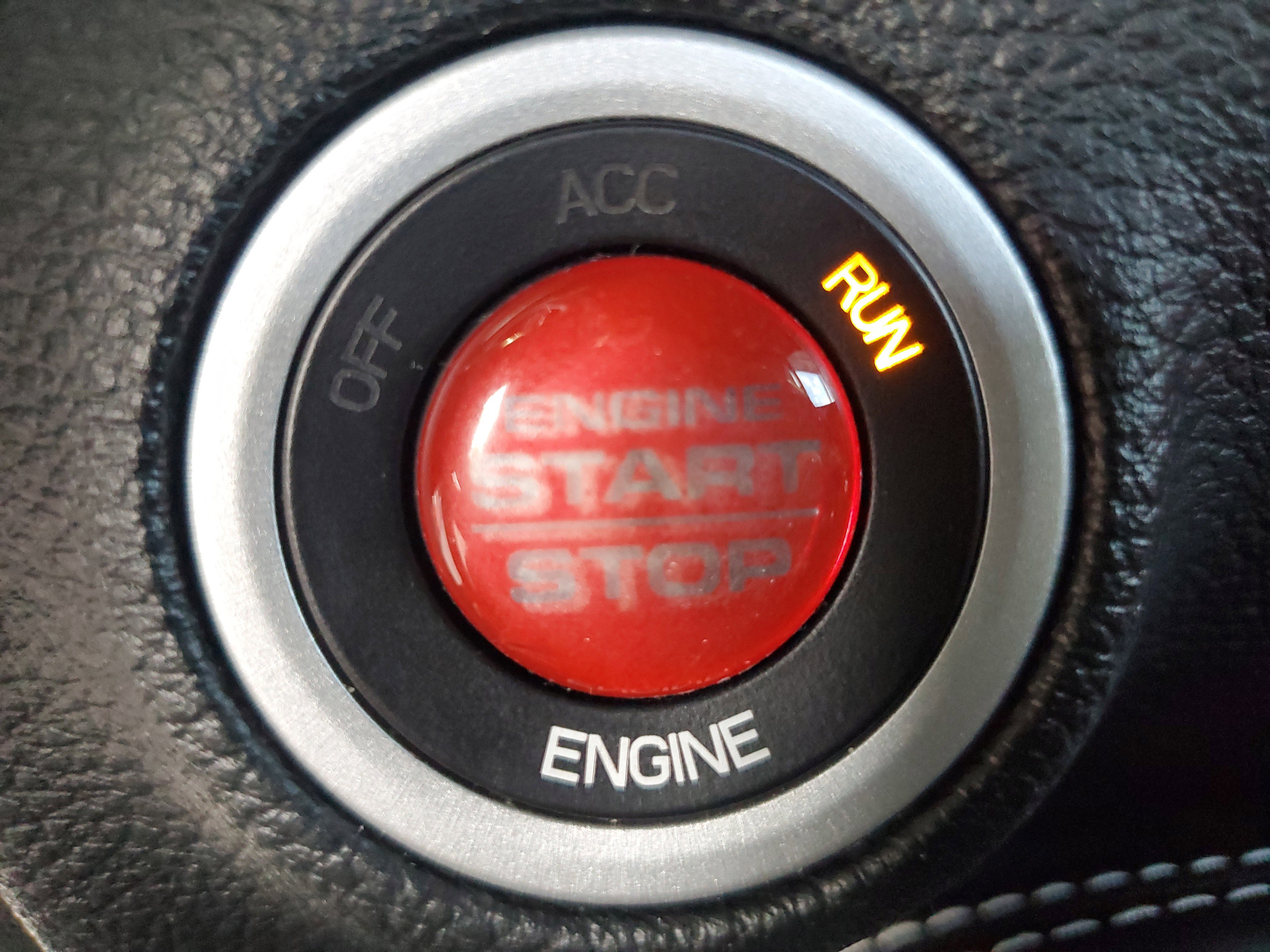 Used 2016 Dodge Challenger R/T Scat Pack w/ Leather Interior Group RWD image 31