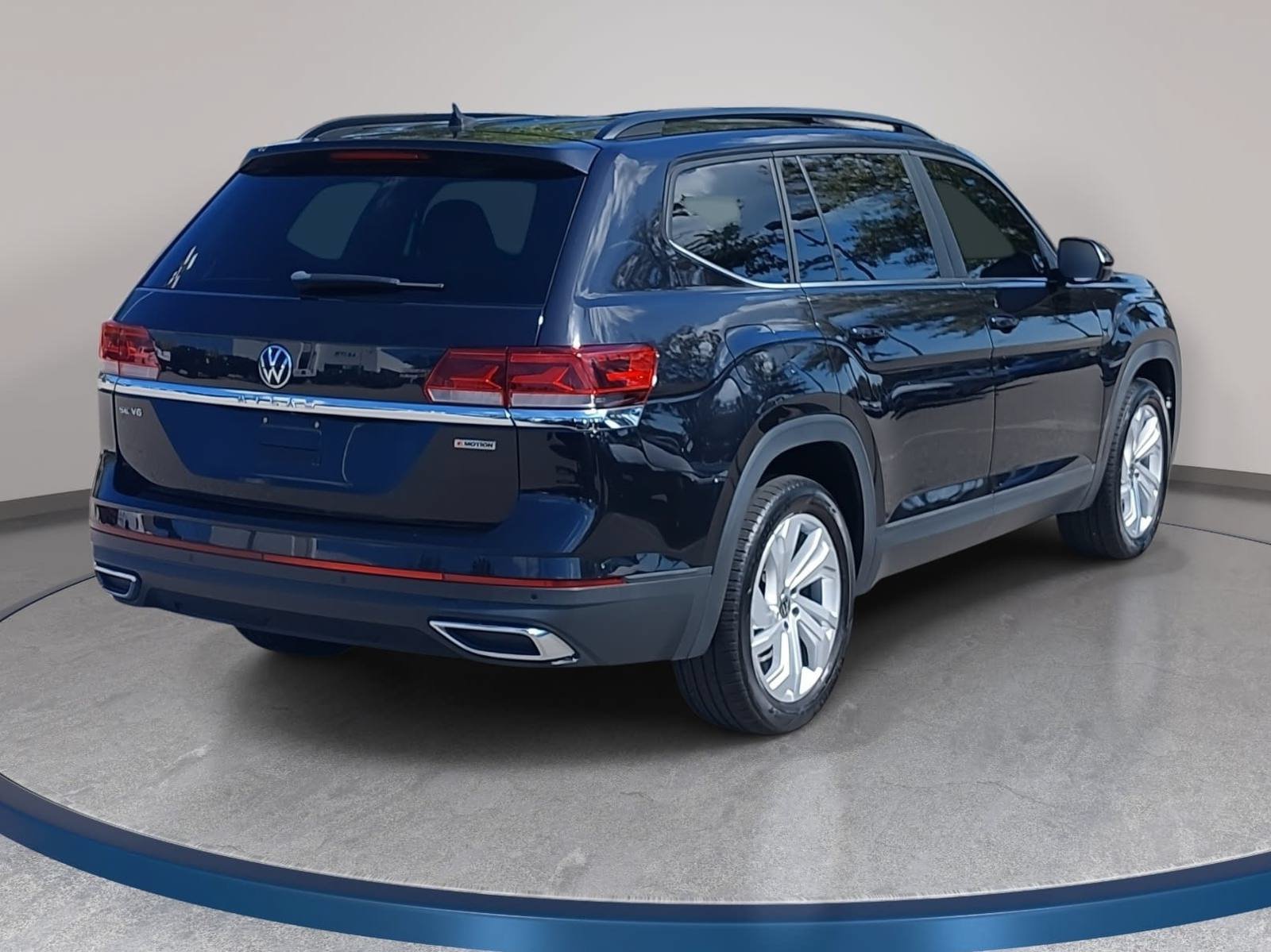 Used 2021 Volkswagen Atlas SE w/ Panoramic Sunroof Package AWD/4WD image 5